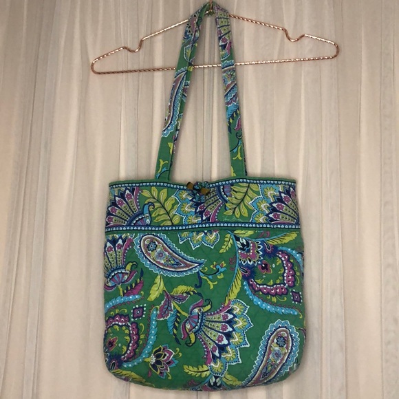 Vera Bradley Handbags - Vera Bradley Emerald Paisley Tote